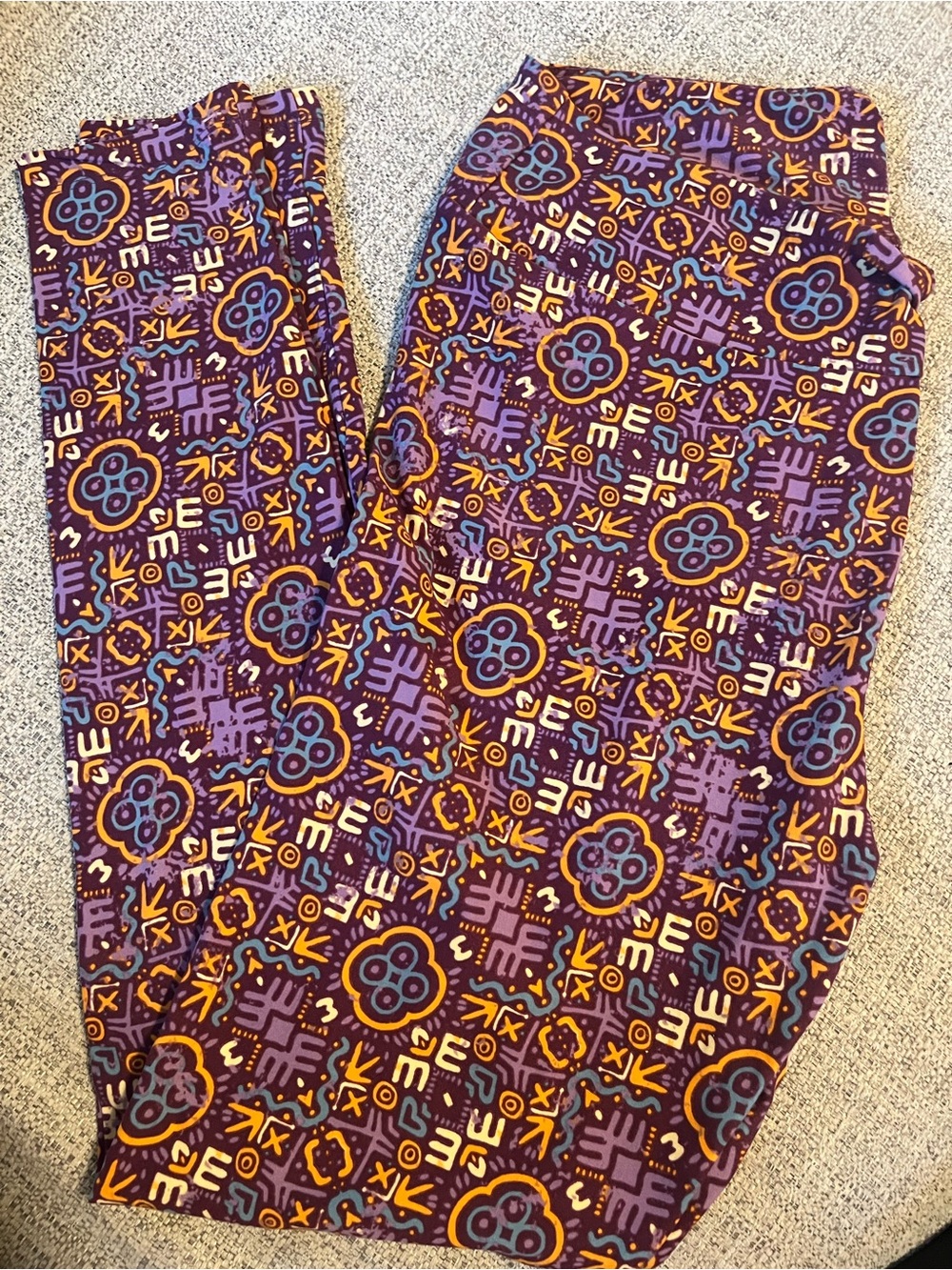 LuLaRoe TC Purple Geometric Print Leggings